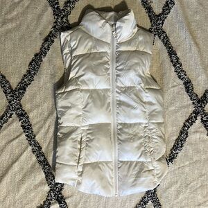 Girls size M (8) white puffer vest